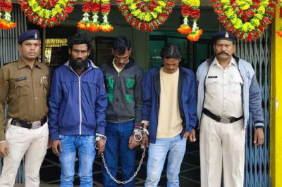 रायपुर में स्विफ्ट कार से हो रही थी गांजा की सप्लाई, तीन तस्कर गिरफ्तार...