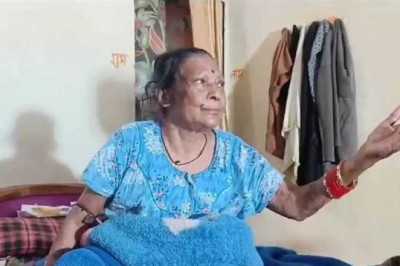 दुर्ग : पद्म विभूषण तीजन बाई के इलाज के लिए कलेक्टर रिचा प्रकाश चौधरी ने बढ़ाए कदम...