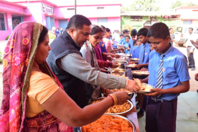 राज्य सरकार के गठन के एक वर्ष पूर्ण होने पर उप जेल डोंगरगढ़ में विभिन्न गतिविधियों का हो रहा आयोजन...