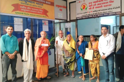 स्वास्थ्य कार्डधारी बुजुर्गो को 5 लाख रूपये चिकित्सा बीमा का मिलेगा लाभ 31 दिसम्बर तक किया जा रहा शिविर का आयोजन...