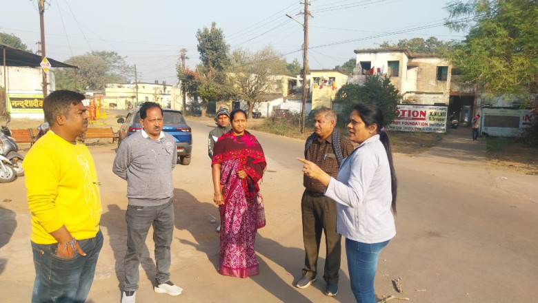 आधे अधूरे पाॅथवे को देख भड़की महापौर...