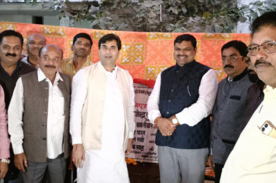 48 लाख से बनेगा मुक्त नगर में सड़क सुधरेगी व नाली निर्माण से नही होगी जाम,विधायक एवं महापौर ने किया भूमिपूजन...