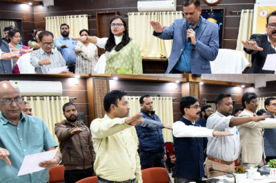 कलेक्टर सुश्री ऋचा प्रकाश चौधरी ने महिलाओं को शिक्षित एवं सक्षम बनाने की अपील की...