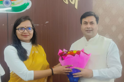 कलेक्टर सुश्री ऋचा प्रकाश चौधरी ने नगर निगम के प्रशासक के तौर पर आज पूर्व महापौर धीरज बकलवाल के समक्ष पदभार ग्रहण किया,निगम परिषद का खत्म हुआ कार्यकाल: