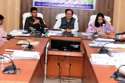 सर्वे के दौरान गरीब एवं जरूरतमंदों को ध्यान में रखते हुए दिलाए प्रधानमंत्री आवास योजना का लाभ - कलेक्टर
