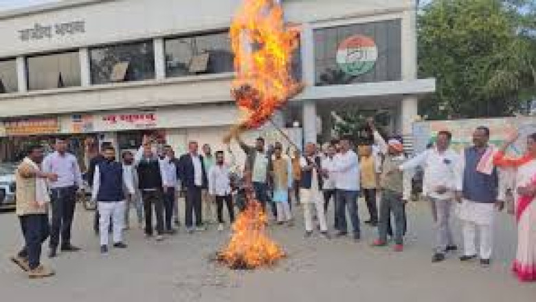 कांग्रेसियों ने कराया सुकमा बंद, कवासी लखमा की गिरफ्तारी के विरोध में प्रदर्शन जारी…