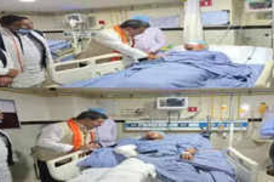 बीजापुर माओवादी हमले में घायल जवानों से डिप्टी सीएम विजय शर्मा ने की मुलाकात...