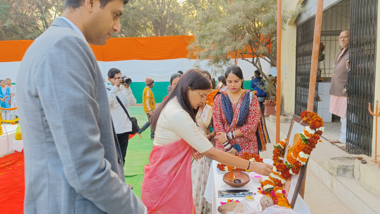 गणतंत्र दिवस:कलेक्टर एवं निगम प्रशासक सुश्री ऋचा प्रकाश चौधरी ने अधिकारी-कर्मचारियो के बीच निगम मुख्यालय में ध्वजारोहण किया...
