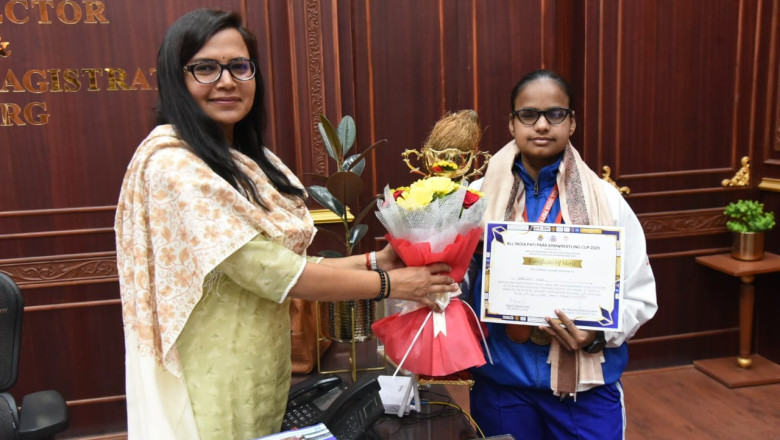कलेक्टर सुश्री ऋचा चौधरी ने विजेता खिलाड़ियों को दी बधाई...