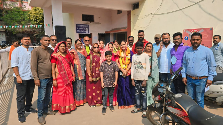 दुर्ग में नामांकन दाखिल करने के दौरान अधिक संख्या में भाजपा कार्यकर्त्तागण उपस्थित रहें...