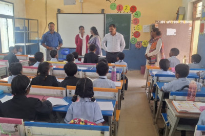 भर्रीटोला एवं फुलकोहड़ो विद्यालय में शिक्षण व्यवस्था का लिया जायजा...