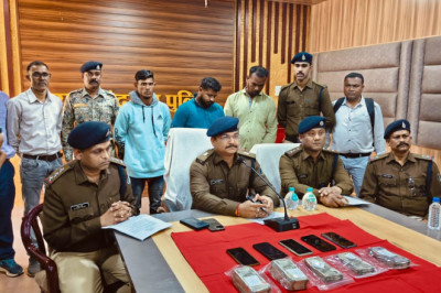 पहले गगन होंडा शोरूम में सेंधमारी कर की 7 लाख की चोरी फिर पाप धोने गए प्रयागराज कुंभ...