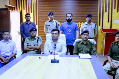 जिला राजनांदगांव इंटरनेशनल साइबर ठग गिरोह के एक सदस्य को मुंबई से गिरफ्तार करने मे मिली सफलता