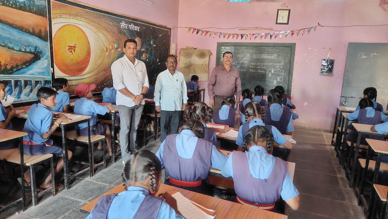 जिले मे आज राष्ट्रीय साधन प्रवीण्य परीक्षा गौरव गरियाबंद अंतर्गत जिला प्रशासन के विशेष प्रयास से इस वर्ष पिछले वर्षों की तुलना मे 5 गुणा अधिक बच्चों को पंजीकृत तथा अधिकाधिक चयन का लक्ष्य रखा गया है