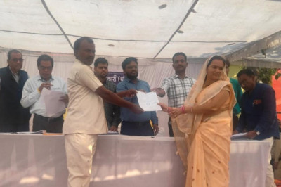 नवागढ़ जनपद पंचायत के 24 नवनिर्वाचित सदस्यों को प्रमाण पत्र सौंपे गए