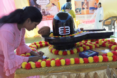 भिलाई, छ.ग., 26 फरवरी 2025:   प्रजापिता ब्रह्माकुमारी ईश्वरीय विश्व विद्यालय द्वारा नेहरू नगर में आयोजित आध्यात्मिक शिव संदेश रैली....