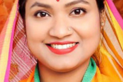 भाजपा की जिला पंचायत सदस्य  सरस्वती बंजारे,जिला पंचायत दूर्ग की पहली निर्विरोध अध्यक्ष बनी....