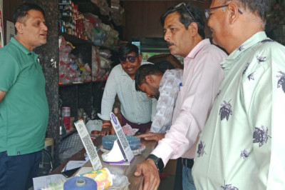 गंज चौक एवं नंदई चौक में चला प्रतिबंधित प्लास्टिक के लिये कार्यवाही  बजाज प्लास्टिक सहित किराना दुकानो पर 3 हजार रूपये अर्थदण्ड व 2 किलो प्रतिबंधित प्लास्टिक जप्ती