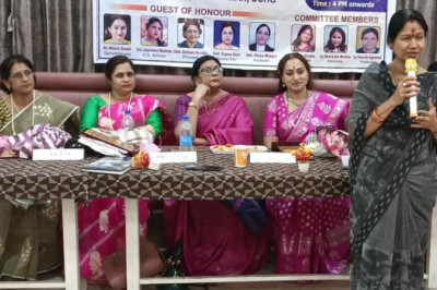 भारती कॉलेज शिकसा महोत्सव में आज वार्षिक कैलेंडर का महापौर अलका बाघमार ने किया विमोचन...