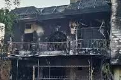 डॉक्टर दंपति के घर आगजनी, सहमा हुआ है पूरा परिवार...