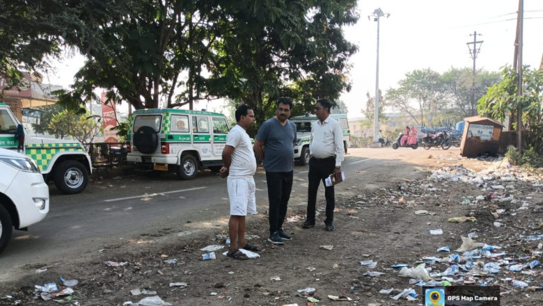 हाजरी रजिस्टर की जॉच कर बसंतपुर नाला सफाई देखा, आस पास डिस्पोजल दूध का पेकेट बिखरा देख संबंधित पर कार्यवाही के दिये निर्देश...