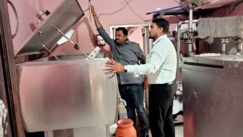 कलेक्टर ने शाला प्रवेश के पहले सभी स्कूलों में आवश्यक मरम्मत के कार्य पूर्ण करने के दिए निर्देश पिछले वर्ष की तरह इस वर्ष भी बच्चों के लिए समर कैम्प आयोजित करने कहा