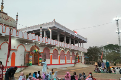 रोजा-इफ्तार में दिखा सर्वधर्म समभाव का नजारा...