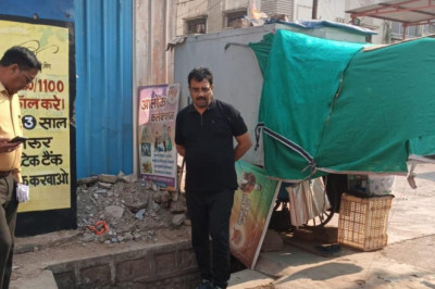 साफ सफाई का जायजा लेने आयुक्त आज पहुचे हाट बाजार व मटन मार्केट  साफ सफाई रखने, कचरा व अपशिष्ट अलग डिब्बा मे रखने दिये निर्देश, खुला रखने पर होगी कार्यवाही