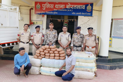 ए.एन.टी.एफ. राजनांदगांव ने पकड़ा 243.54 किलोग्राम गांजा कीमती करीबन 36,53,100/- रूपये के साथ 02 अंर्तराज्यीय गांजा तस्कर।