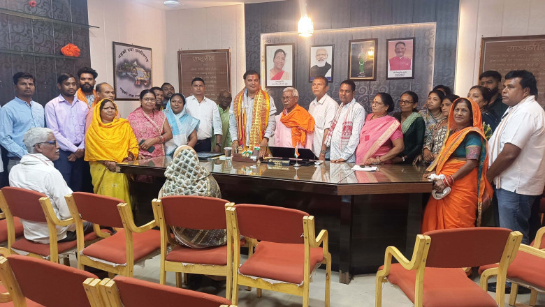 महापौर से मिले सामाजिक पदाधिकारीगण