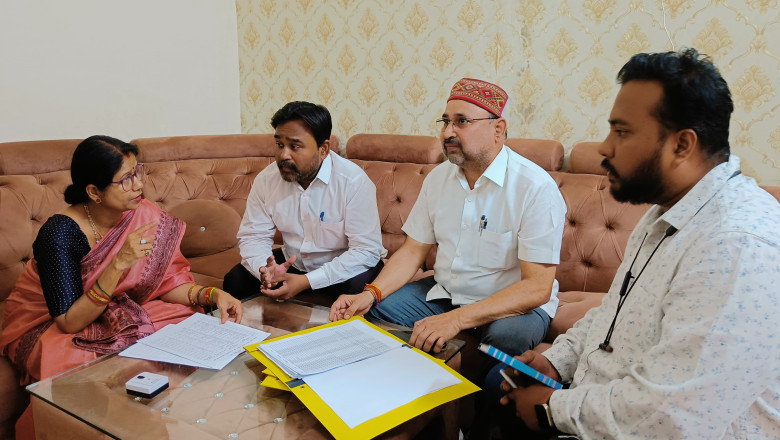 महापौर श्रीमती अलका बाघमार व स्वास्थ्य प्रभारी नीलेश अग्रवाल ने स्वास्थ्य विभाग की समीक्षा करते हुए दिए निर्देश...