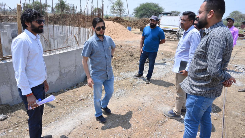 कलेक्टर ने जल जीवन मिशन अंतर्गत चल रहे निर्माण कार्यों का किया औचक निरीक्षण