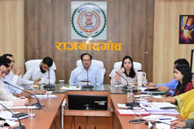 कलेक्टर ने गंभीरतापूर्वक जनसामान्य की सुनी शिकायत एवं समस्याएं...