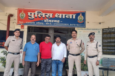 छ0ग0 गोवा शराब का नकली स्टीकर(लेबल) मुंबई से प्रिन्ट कर छ0ग0 भेजने वाले 3 आरोपी गिरफ्तार...