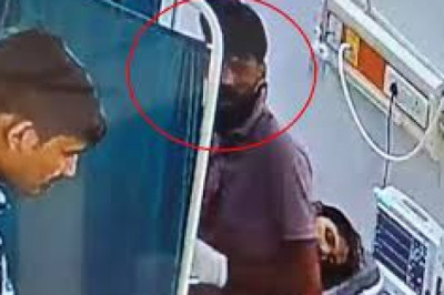 महिला के शव से सोने की बालियां कर लीं चोरी...