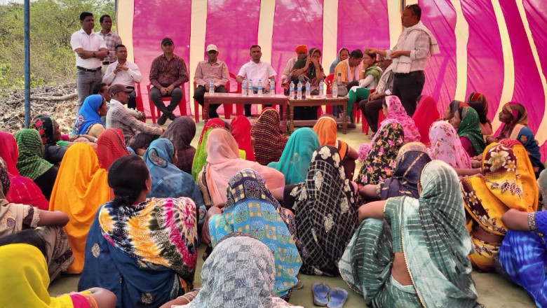 ग्राम बागद्वार में स्वच्छता तिहार, नाला में बोरी बंधान तथा जल संगोष्ठी का हुआ आयोजन...