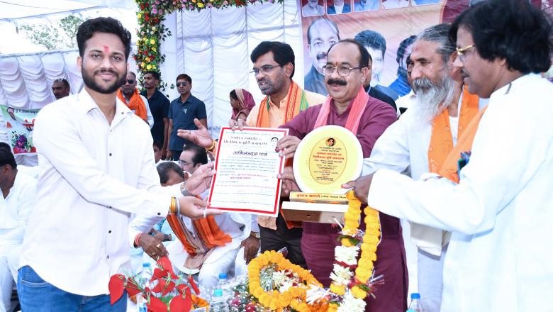 लोक गायक तुषांत बारले को मिला कला साधक सम्मान