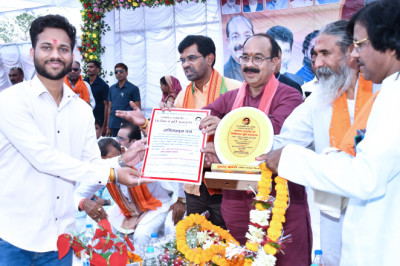 लोक गायक तुषांत बारले को मिला कला साधक सम्मान