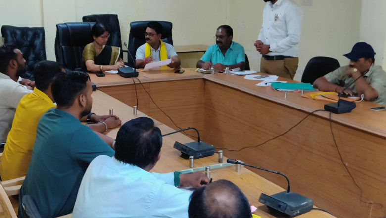 राजस्व विभाग समीक्षा बैठक में 50 करोड़ वसुली का लक्ष्य,महापौर ने राजस्व टीम अमले को दी अग्रिम शुभकामनाएं: