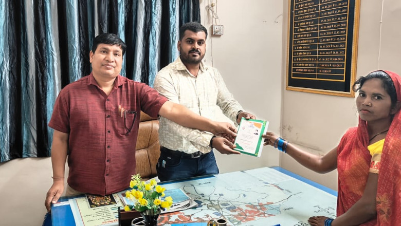 सुशासन तिहार में दी थीं आवेदन, अब बन गया है नया कार्ड...