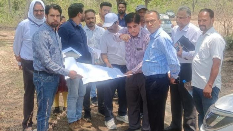 डोम नाला में बनेगा एनीकट, उरगा के हाउसिंग बोर्ड कालोनी सहित आसपास के गांव को मिलेगा पानी कलेक्टर ने नाले का निरीक्षण कर अधिकारियों को दिए निर्देश...