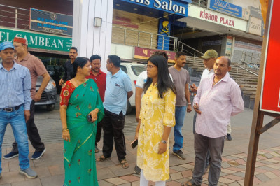 महाअभियान सफाई:महापौर ने कहा नाली के ऊपर स्लैप निर्माण को 24 घंटे के भीतर हटा लें दुकानदार,नही तो निगम तोड़ूदस्ता करेगी तोड़ने की कार्रवाही: