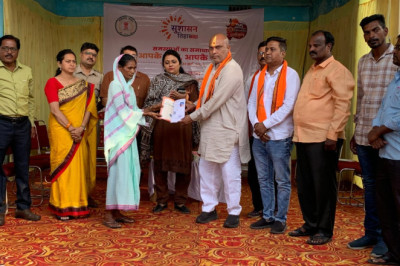 सुशासन तिहार में विधायक की मौजुदगी में हुआ आवेदन का निराकरण राशन दुकान निरस्त करने विधायक ने की अनुशंसा