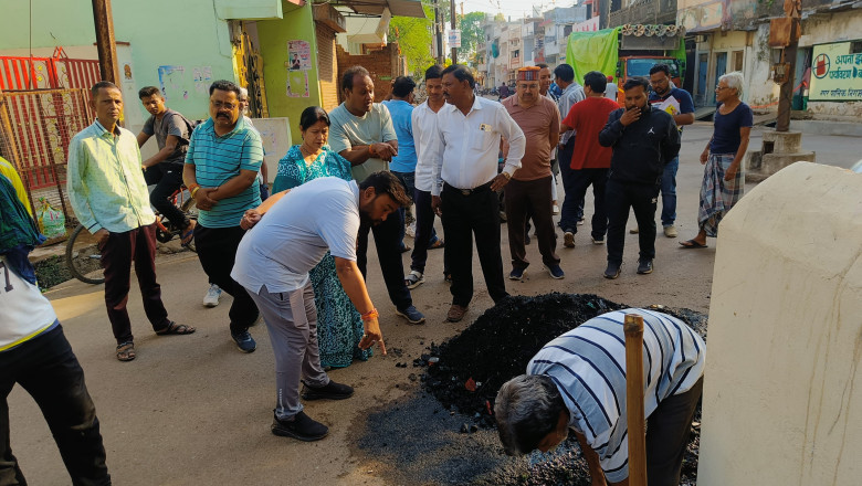 महापौर के मॉर्निटिंग के दौरान नालियों में चलाया महा सफाई -अभियान...