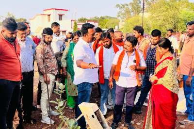 पटरी पार बुधवारी बाजार में महापौर अलका बाघमार ने किया निरीक्षण: कहाँ बाजार में पानी,प्रकाश व्यवस्था सहित अन्य सुविधाओं में होगा सुधार...