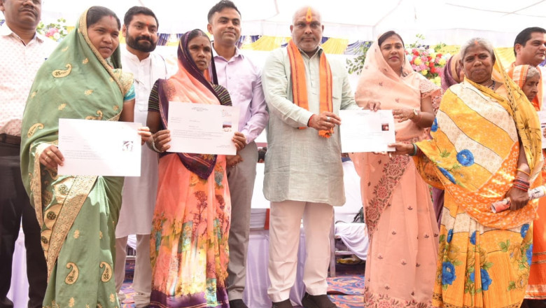 मुख्यमंत्री के नेतृत्व में गांव-गांव पहुंच रहा समाधान शिविर- विधायक ललित चंद्राकर...