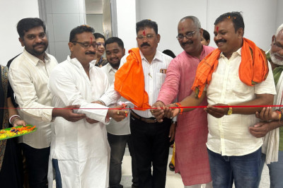 बोरसी में नारायणा ई-टेक्नो का भव्य शुभारंभ सभापति श्याम शर्मा ने पार्षदों के बीच किया...