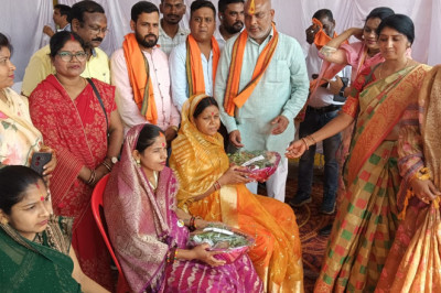 समस्याओं को लेकर भटकना न पड़े इसलिए सुशासन तिहार विधायक ललित शिविर में शिकायत कम मांग ज्यादा