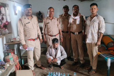 आबकारी विभाग द्वारा अवैध शराब विक्रेताओं के विरूद्ध जिले में की जा रही है लगातार कार्रवाई