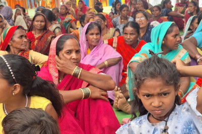 कलेक्टर के नेतृत्व में अधिकारियों में दिखा जवाबदेही समाधान शिविर में जनता की समस्याओं के निदान हेतु तत्परता से कर रहे हैं कार्यवाही...